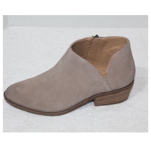 tan ankle boots low heel